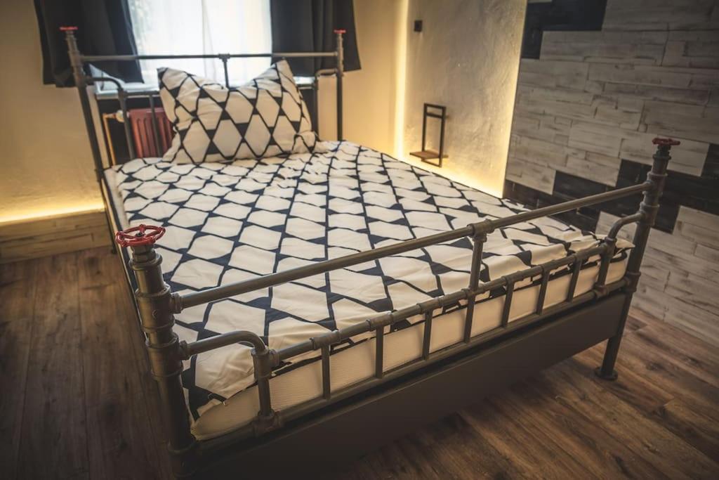 Einzigartige Ferienwohnung Bunt Wie Berlino Esterno foto