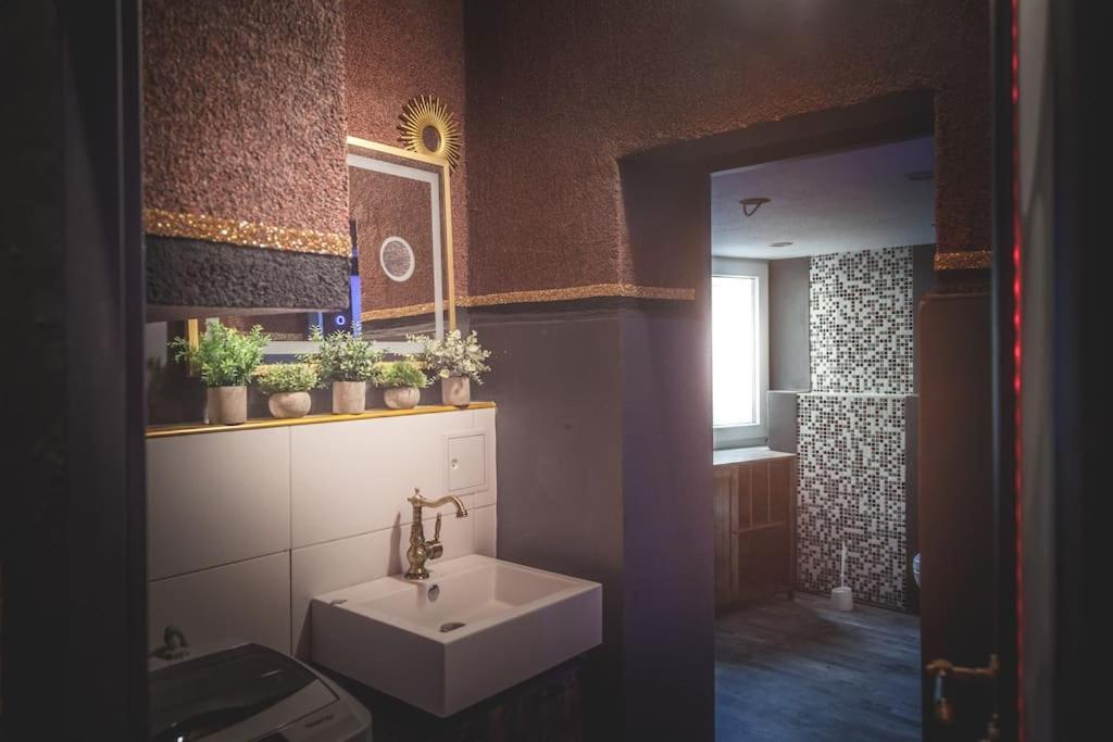 Einzigartige Ferienwohnung Bunt Wie Berlino Esterno foto